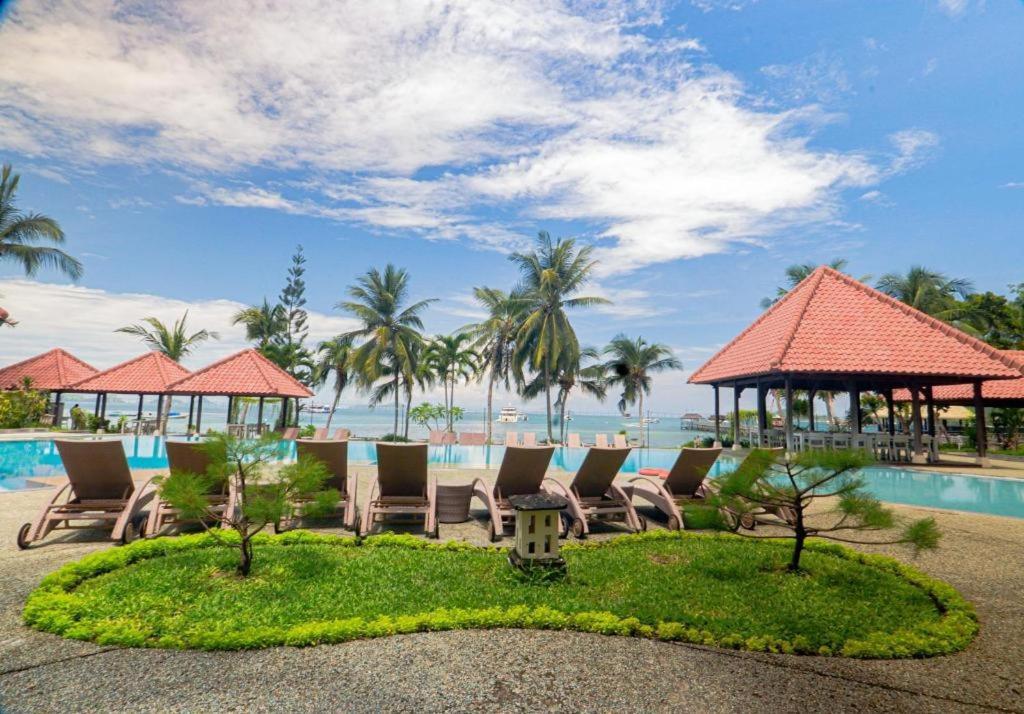 ลาพริม่า โฮเต็ล Hotel ลาบวนบาโจ ภายนอก รูปภาพ