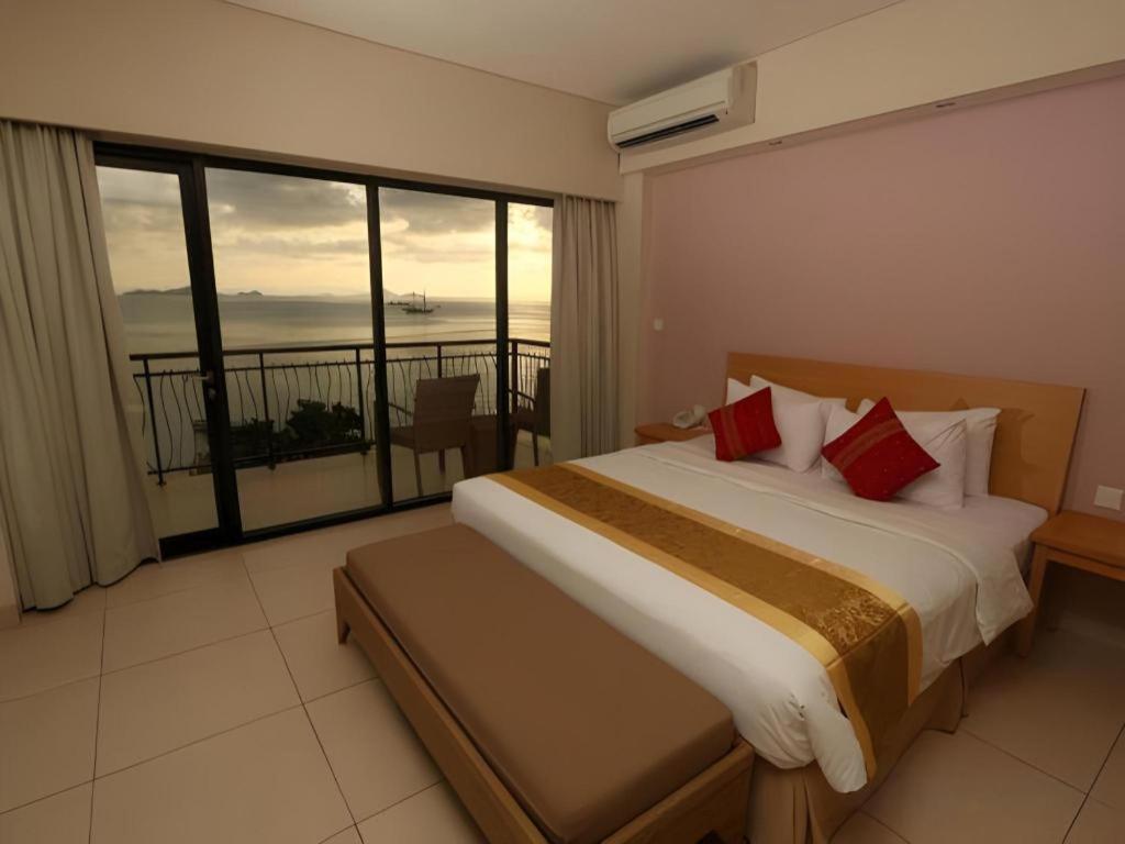 ลาพริม่า โฮเต็ล Hotel ลาบวนบาโจ ภายนอก รูปภาพ