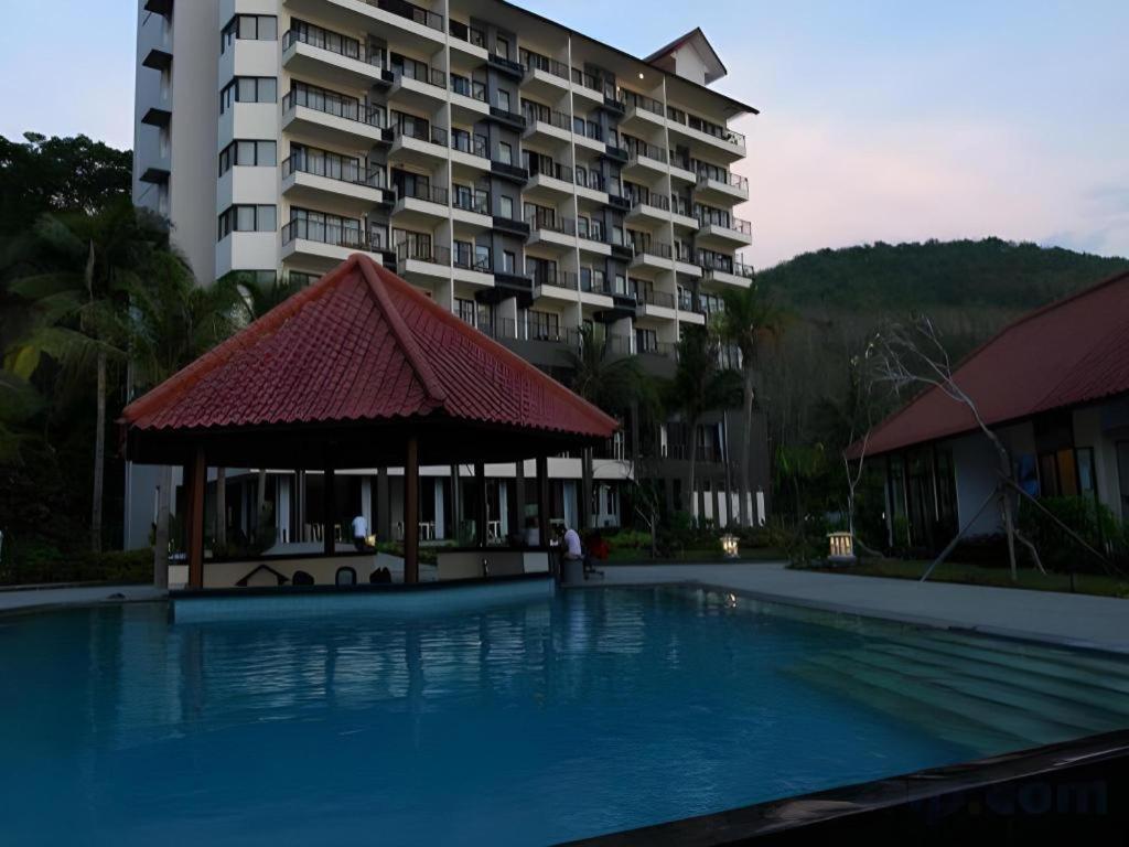 ลาพริม่า โฮเต็ล Hotel ลาบวนบาโจ ภายนอก รูปภาพ