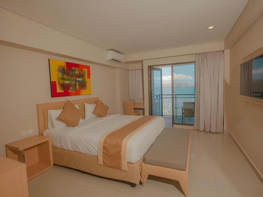 ลาพริม่า โฮเต็ล Hotel ลาบวนบาโจ ภายนอก รูปภาพ