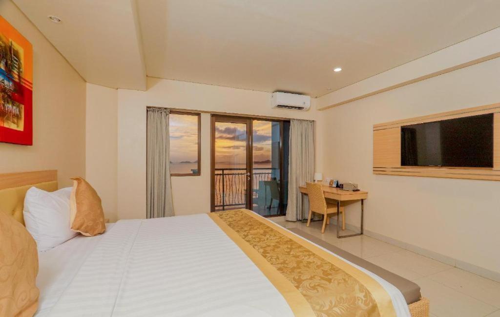ลาพริม่า โฮเต็ล Hotel ลาบวนบาโจ ภายนอก รูปภาพ